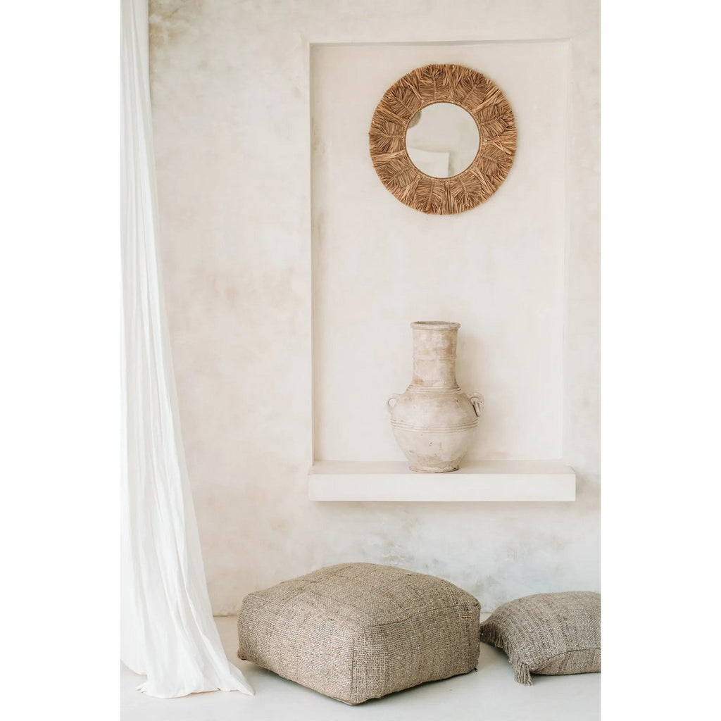 HANDGEWEBTER POUFFE (BEIGE)