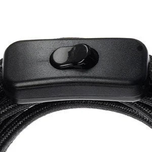 LAMPENFASSUNG FÜR STECKDOSE (SCHWARZ)