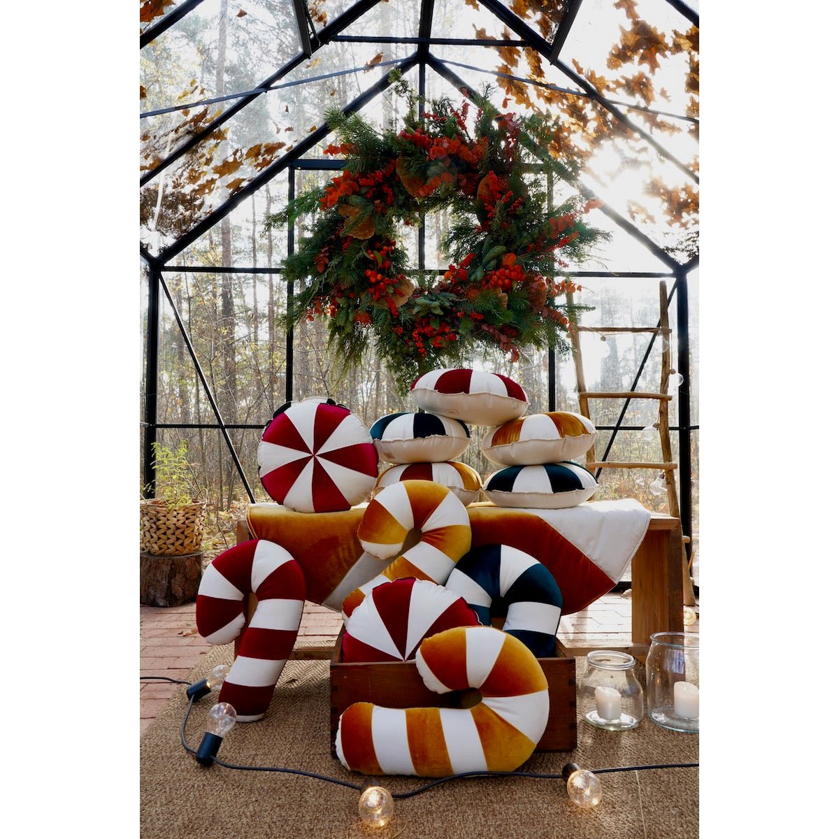 ZUCKERSTANGENKISSEN (ROT) - 45cm