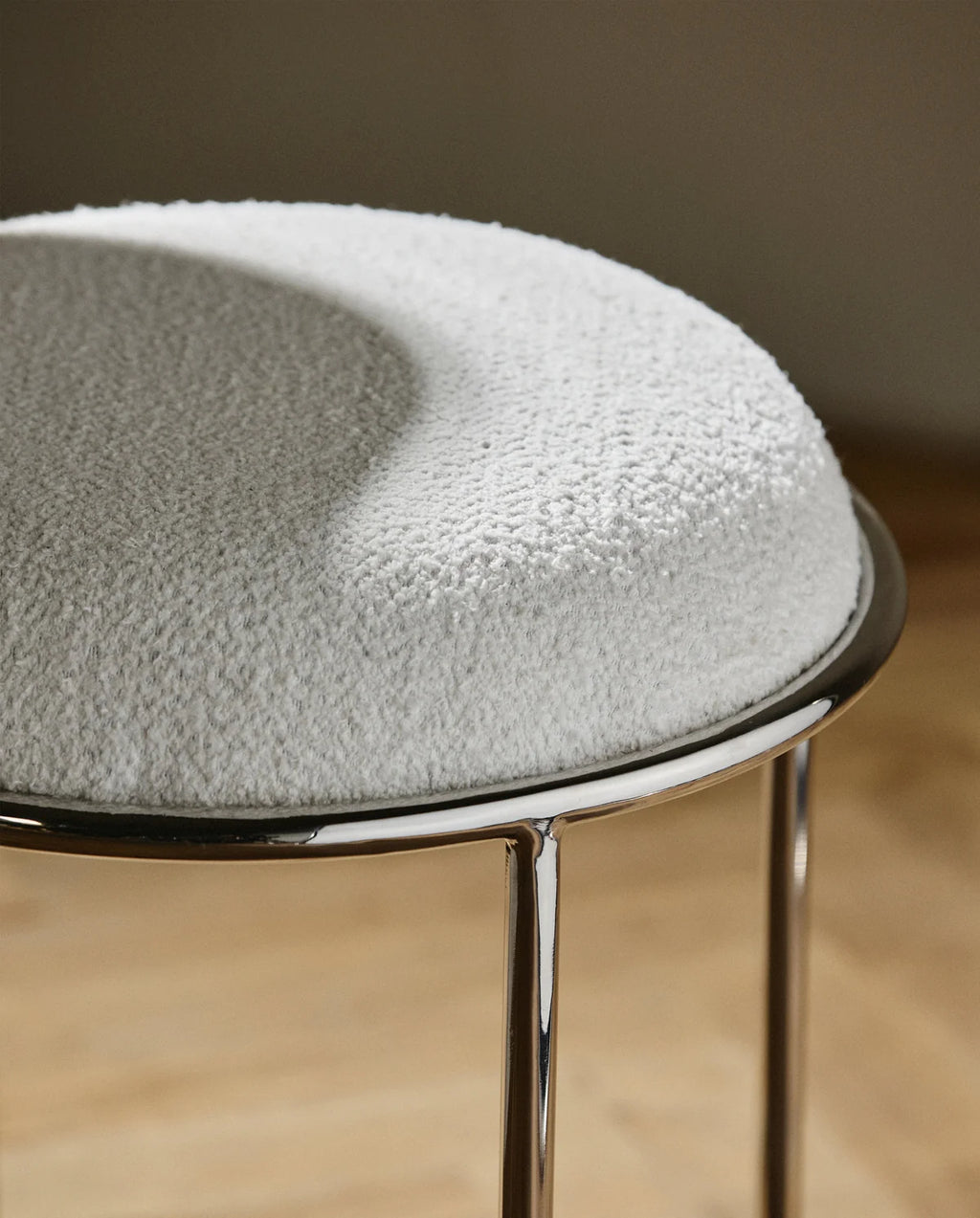HOCKER