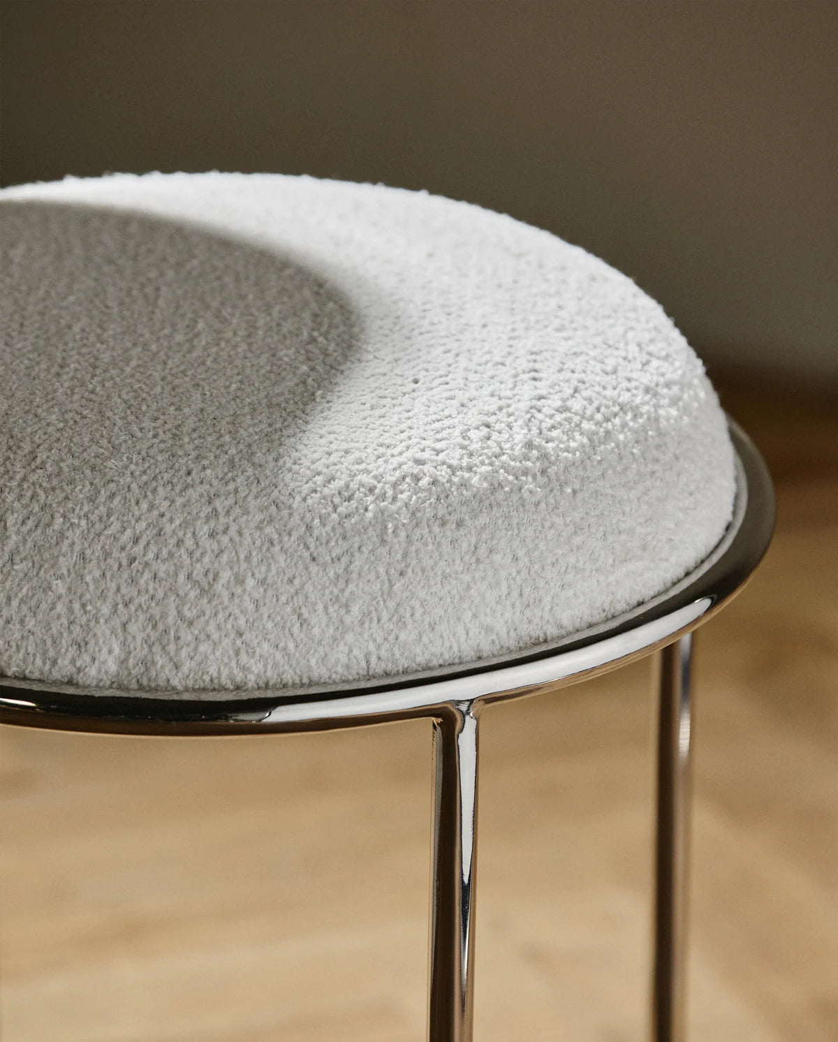 HOCKER