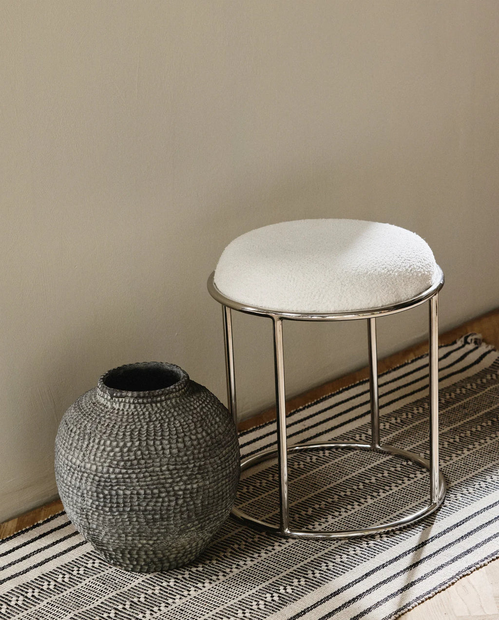 HOCKER