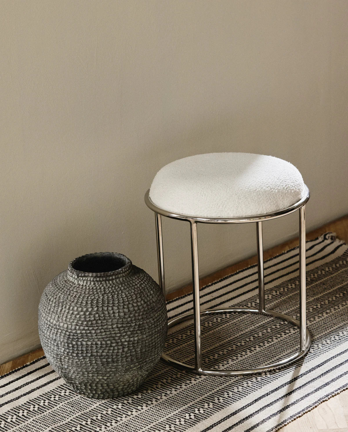 HOCKER