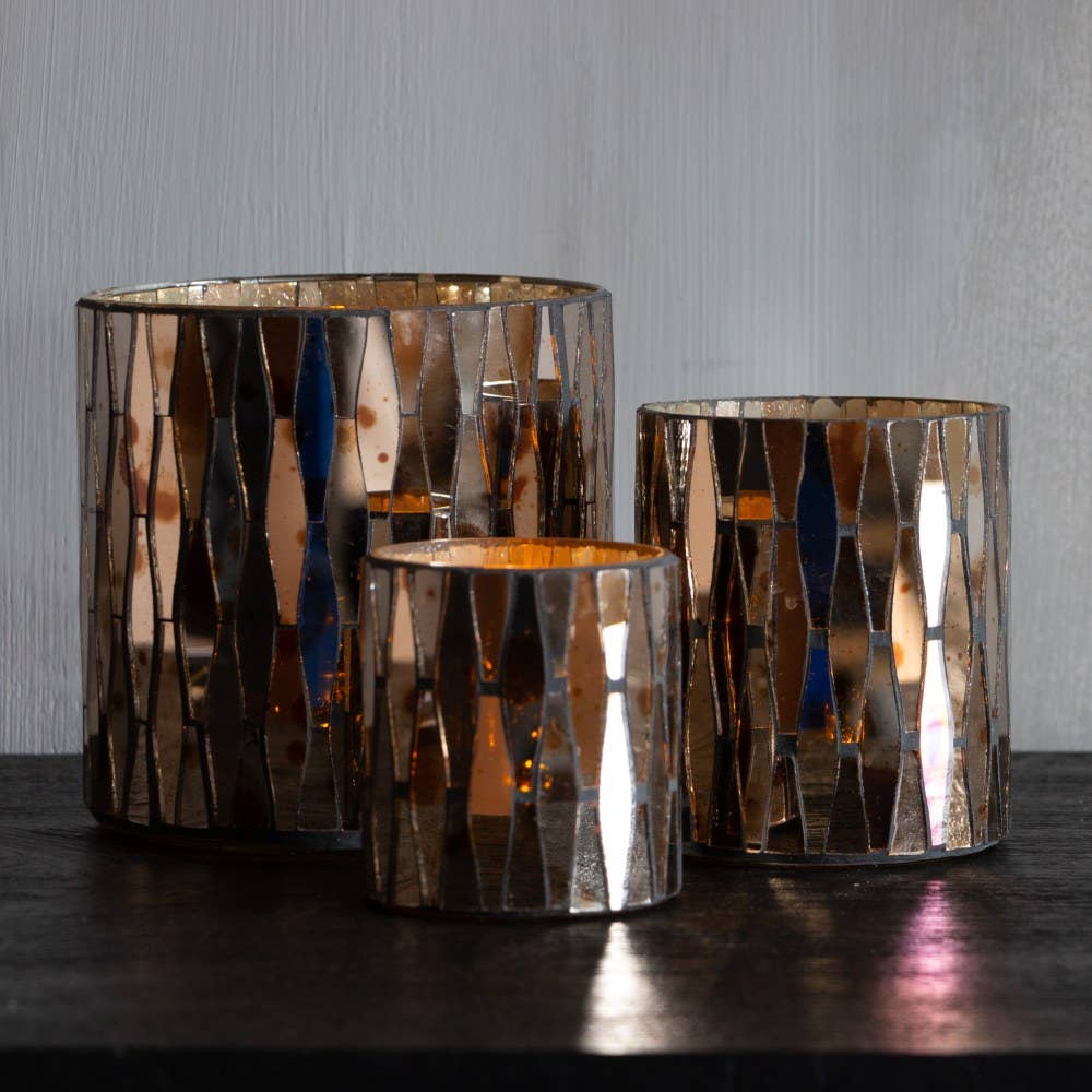 GOLDENER TEELICHTHALTER MIT RAUTENMUSTER - 11cm