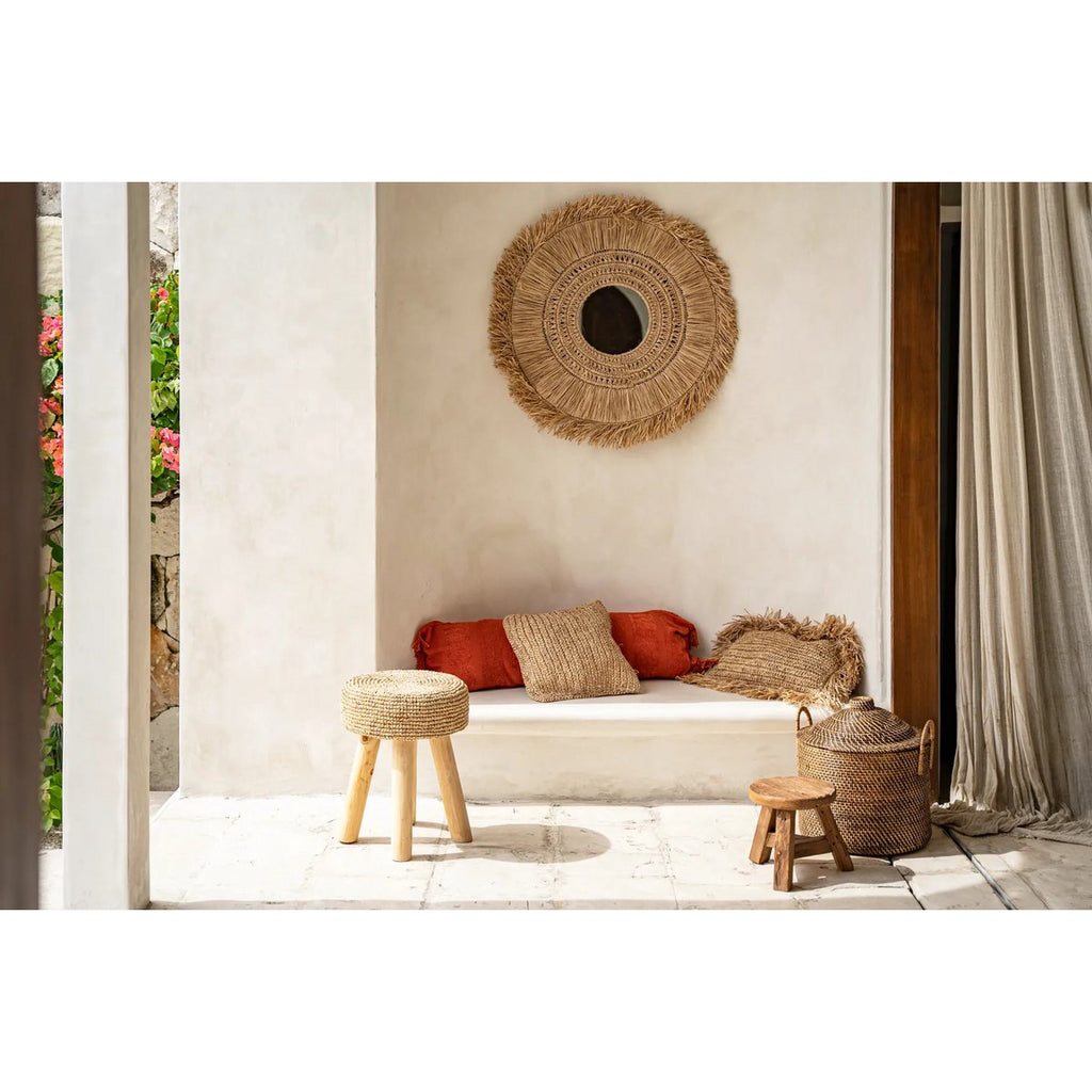 RATTANKORB MIT KOLONIALGRIFFEN