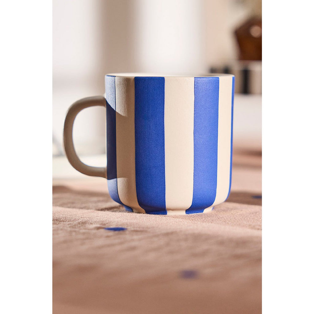 HANDBEMALTER TOPPU BECHER (BLAU/WEIẞ GESTREIFT)