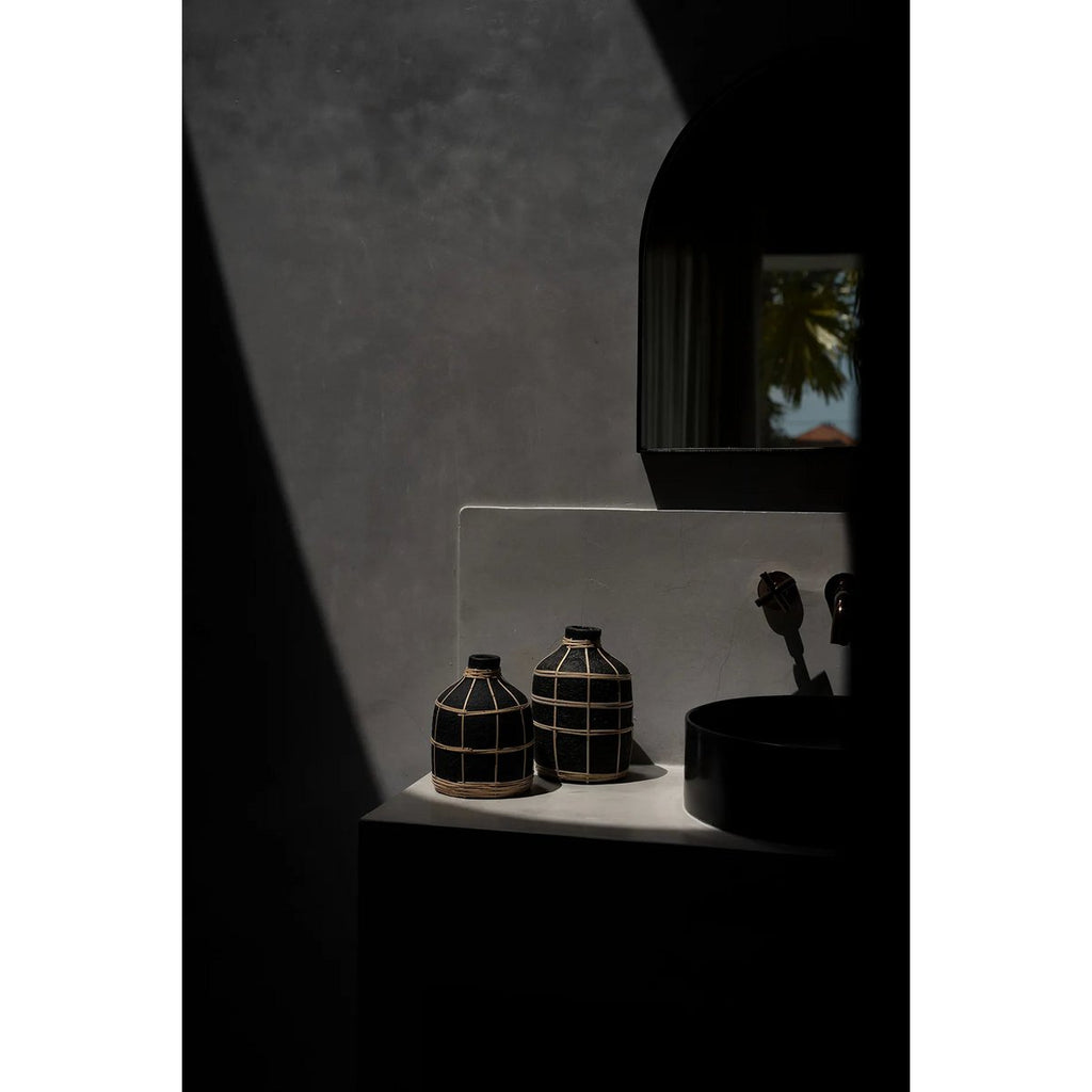 BAUCHIGE TERRAKOTTA-VASE (SCHWARZ) - 19cm