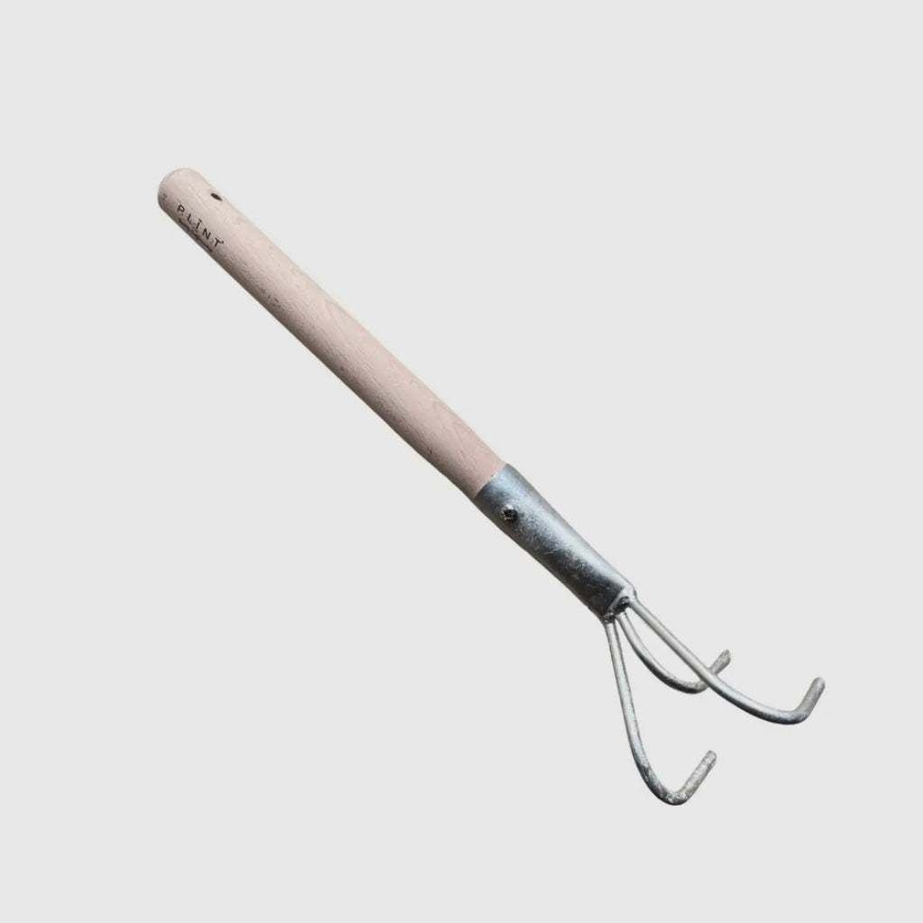 HANDGESCHMIEDETER HANDKULTIVATOR MIT HOLZGRIFF