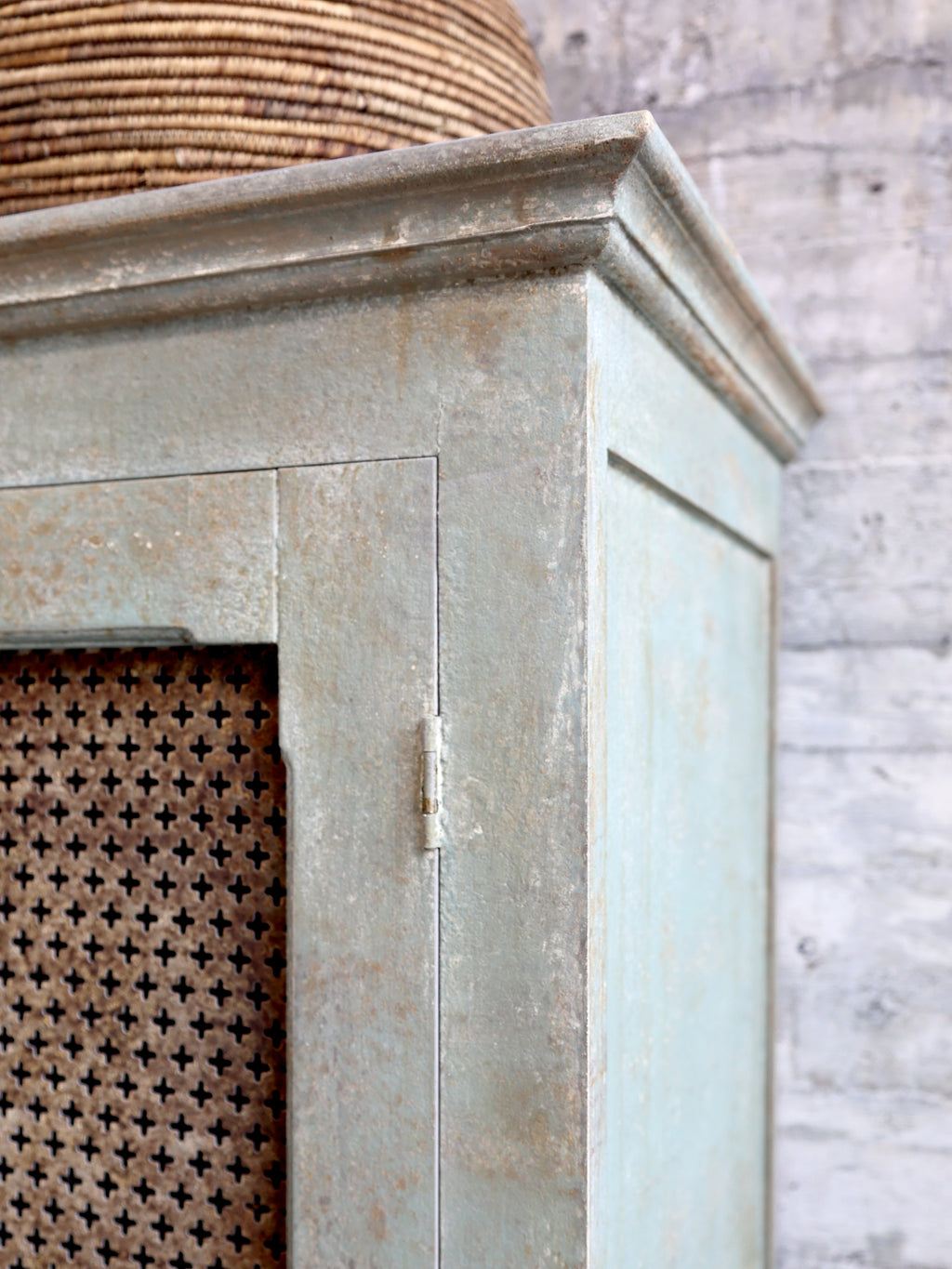 Alter französischer Wäscheschrank antique opal - Ansicht 6