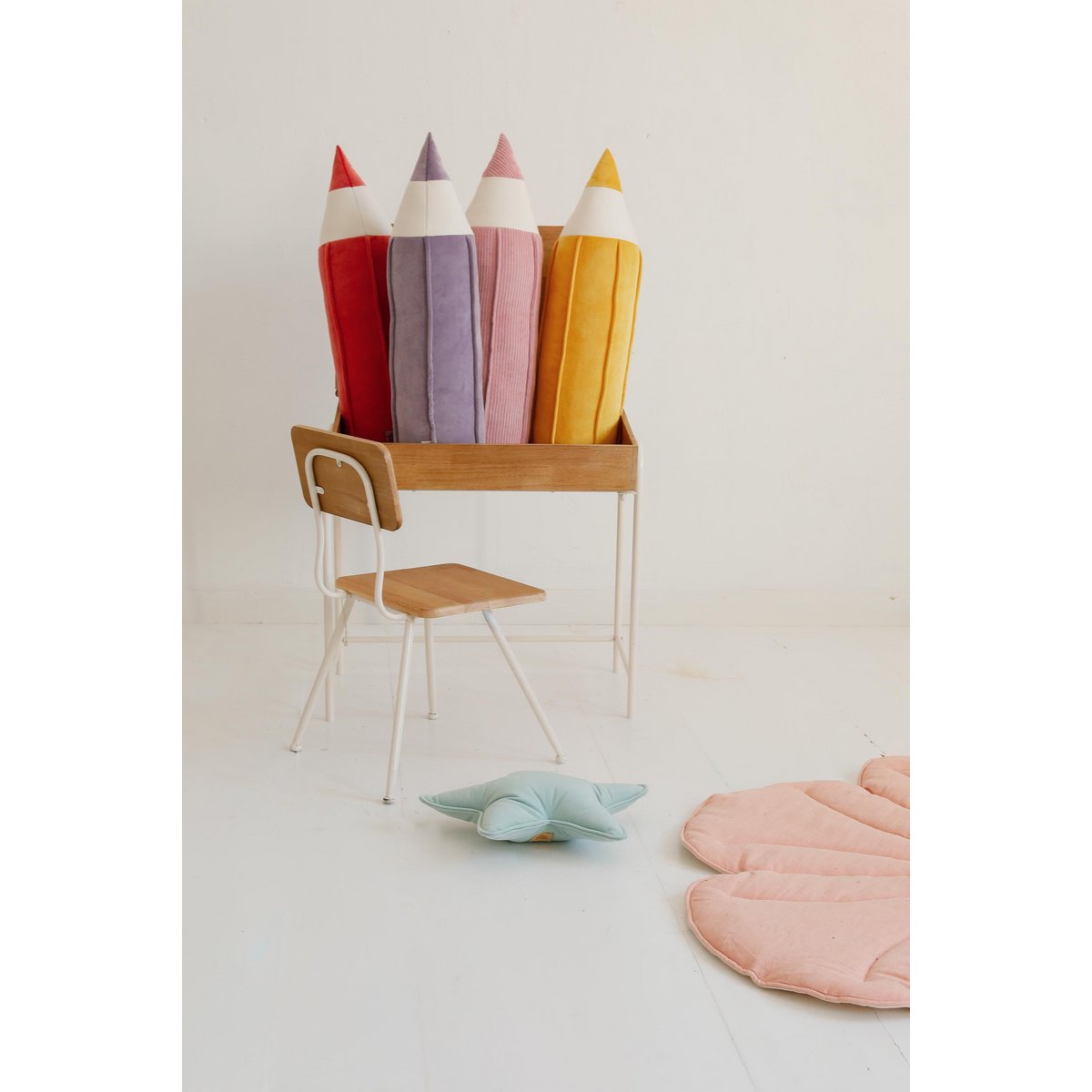 SAMTKISSEN BUNTSTIFT (LILA) - 60cm