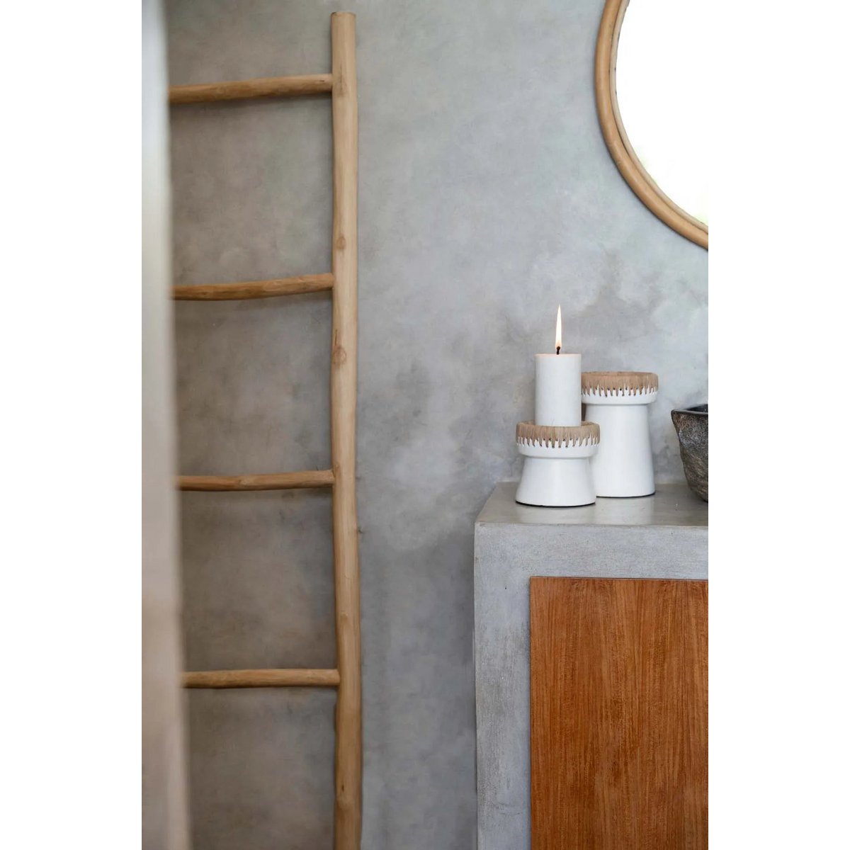 TERRAKOTTA KERZENHALTER MIT BAST (WEIß) - 20cm