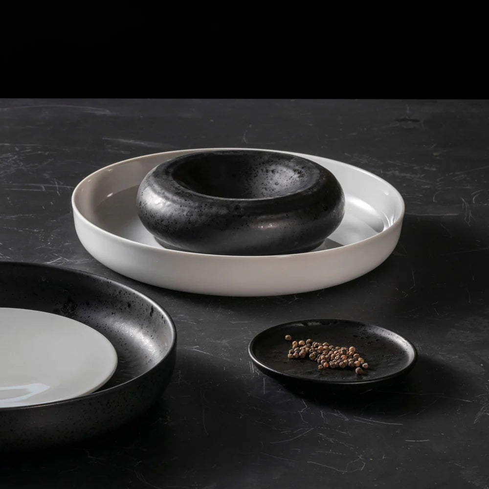 RESONANCE PILLOW PLATE (SCHWARZ) - 18cm