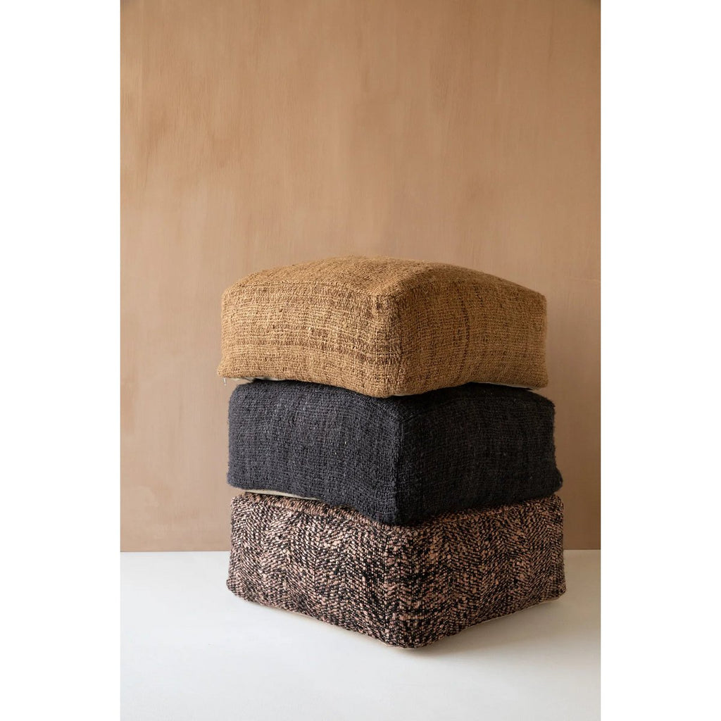 HANDGEWEBTER POUFFE (SCHWARZ)