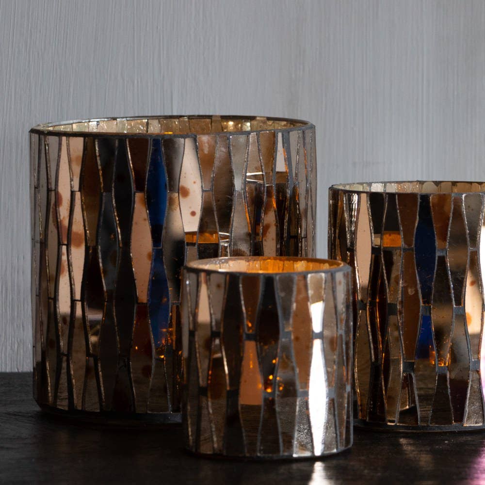 GOLDENER TEELICHTHALTER MIT RAUTENMUSTER - 8cm