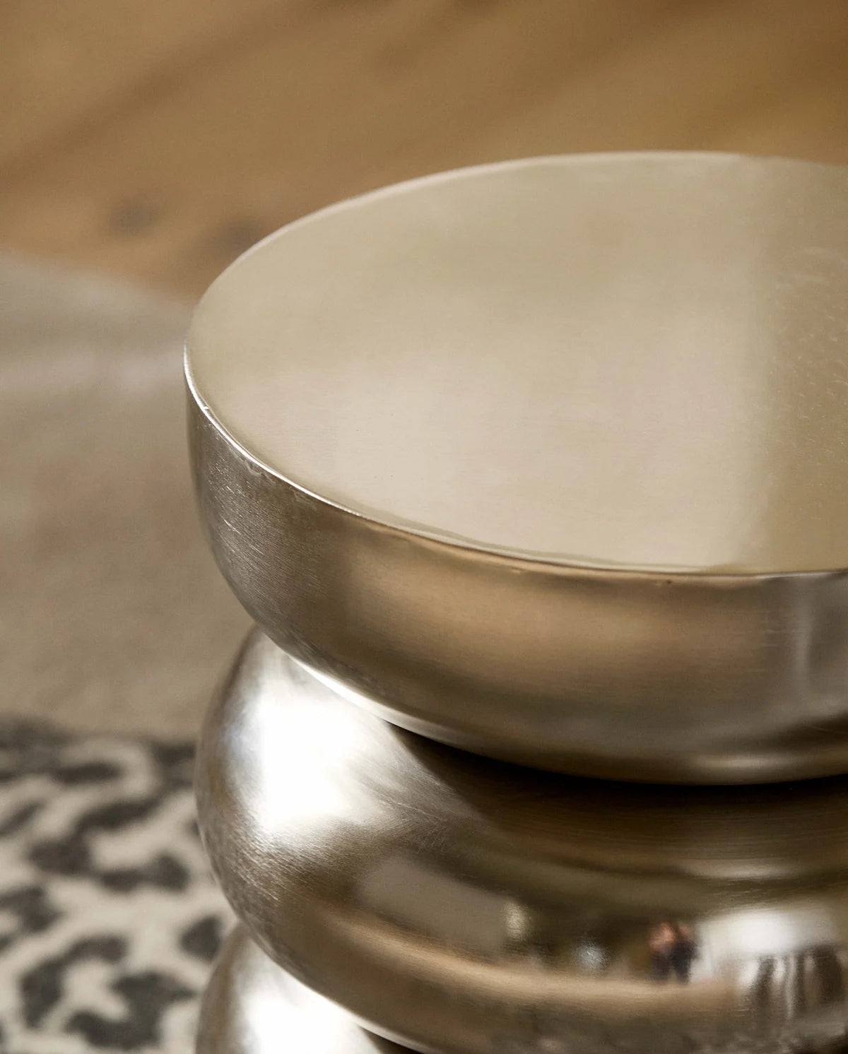 BEISTELLTISCH JUBBA IN NICKEL-OPTIK