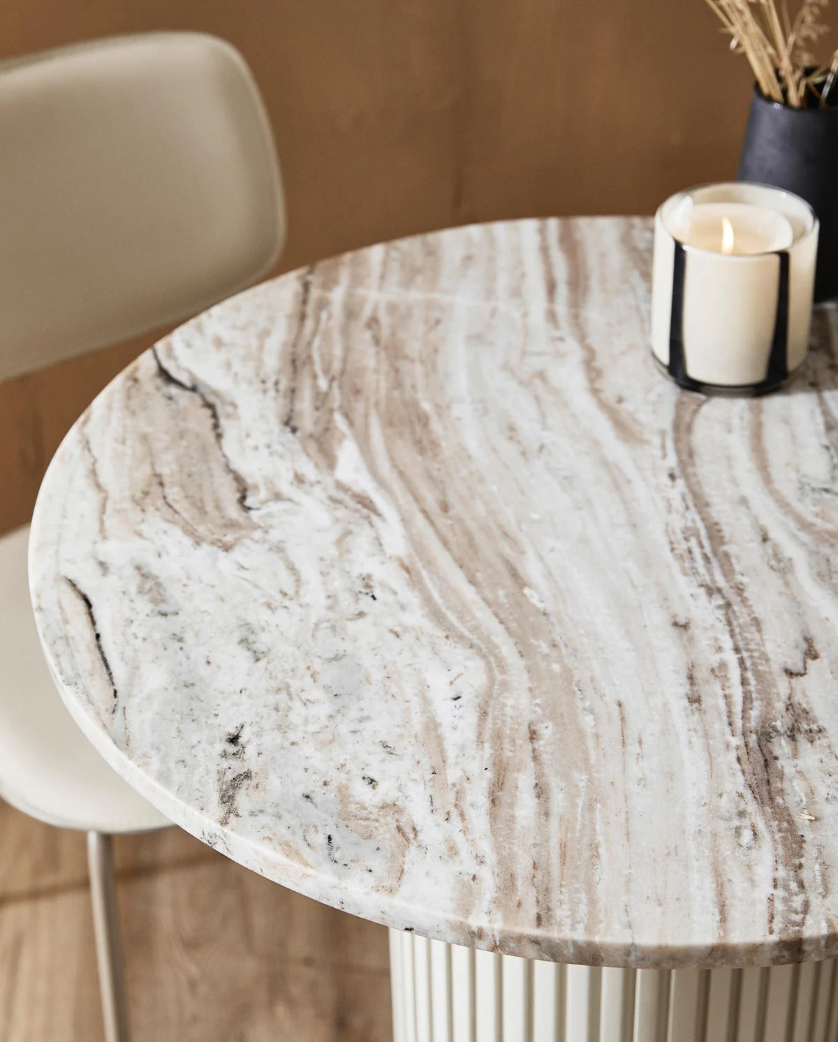 STUHL MIT PU-LEDER (BEIGE) - VEGAN