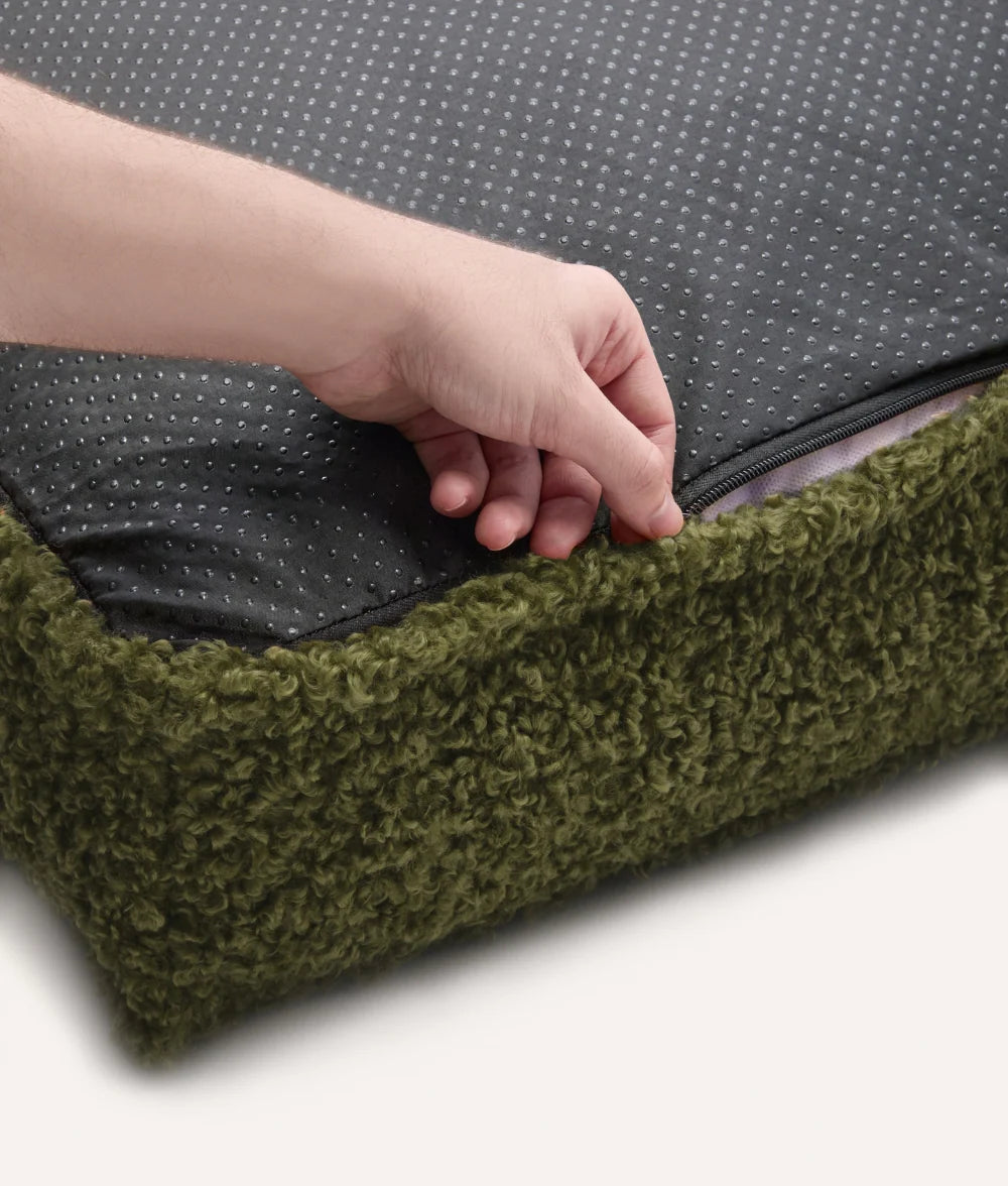 CUADRA HUNDEBETT MIT TEDDYFELL (GRÜN)