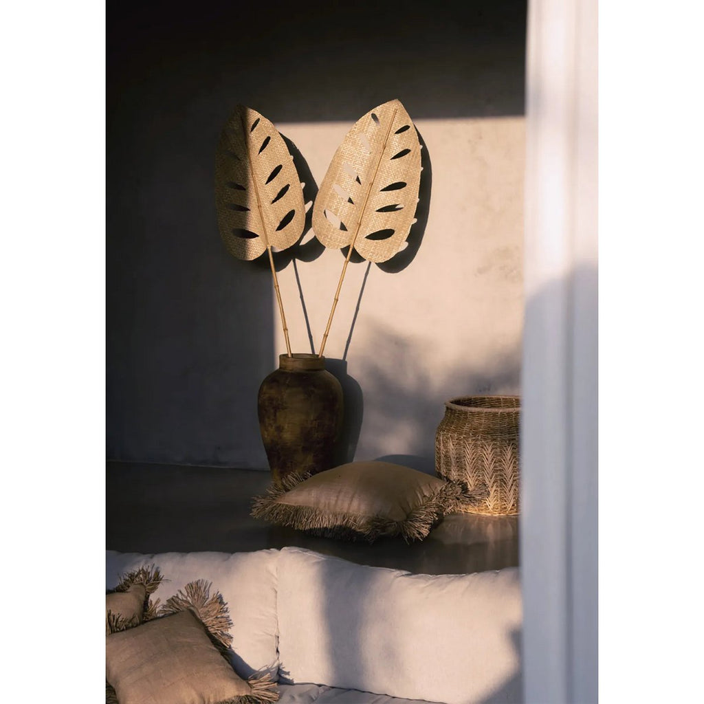 KISSENBEZUG AUS JUTE MIT BASTFRANSEN - 60x60cm