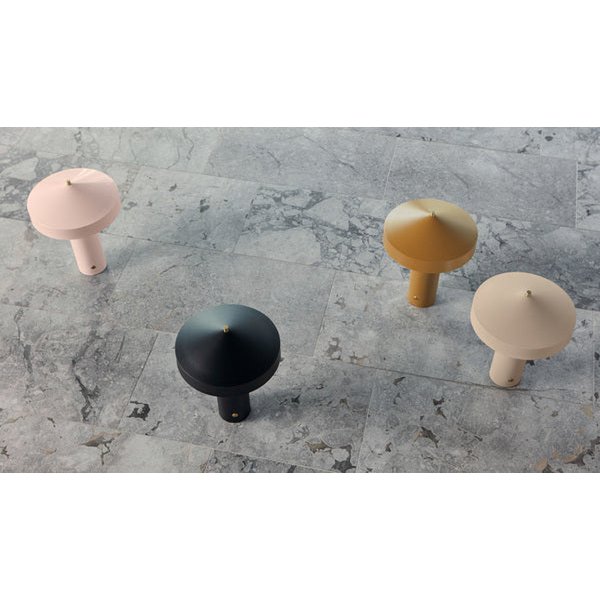 HATTO TISCHLEUCHTE (ROSA) - 41cm