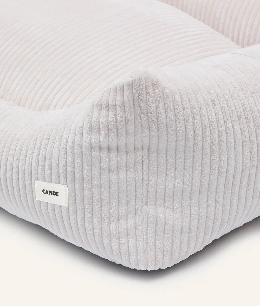 SNOZY HUNDEBETT AUS CORD (WEIß)