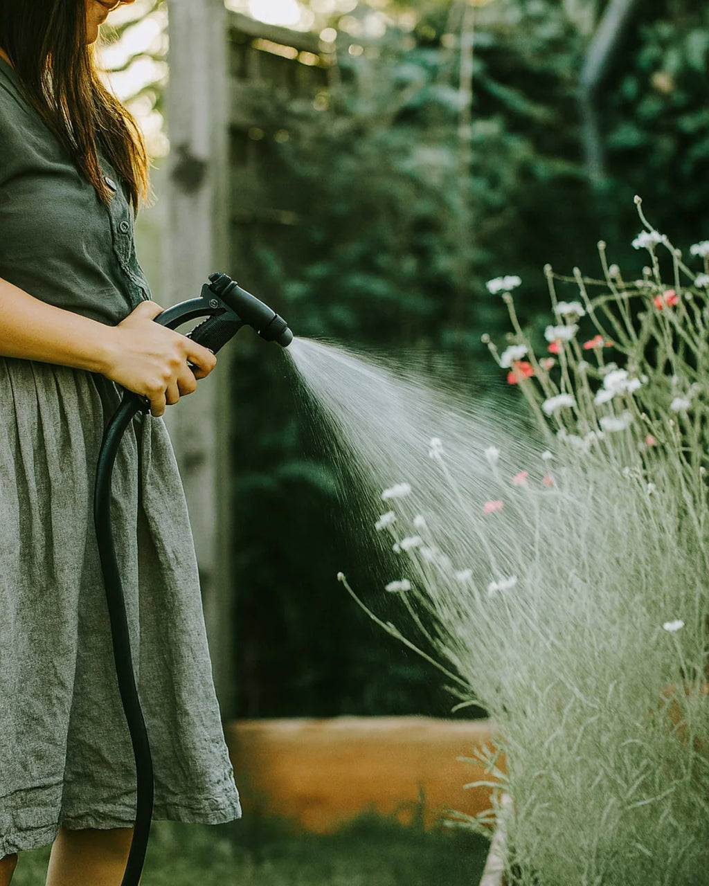 LIVLIG GARTENSPRITZE SET KUNSTSTOFF (AUTHENTIC ANTHRACITE)