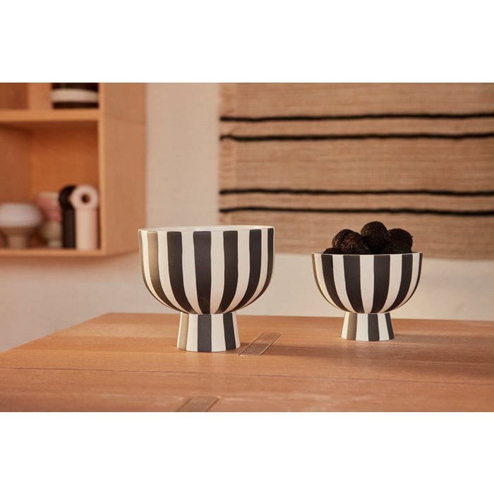 TOPPU KLEINE SCHALE (SCHWARZ/WEIß)