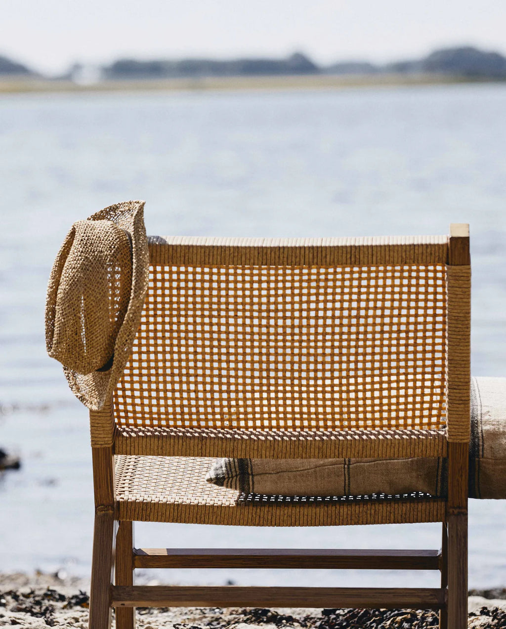 LOUNGESESSEL AUS PE-GEFLECHT