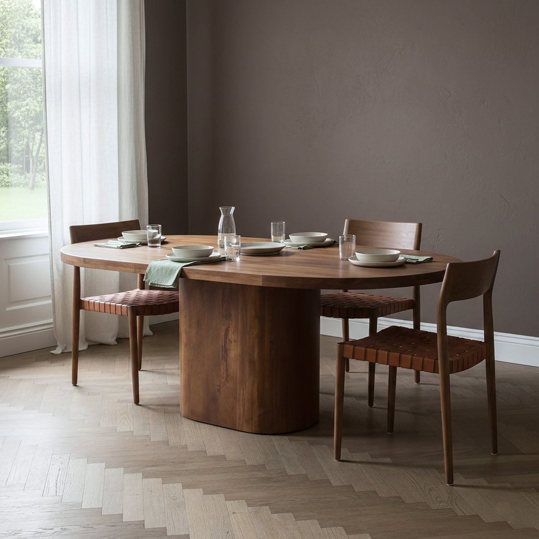 ESSZIMMERSTUHL AUS TEAKHOLZ MIT LEDERSITZFLÄCHE (BRAUN)