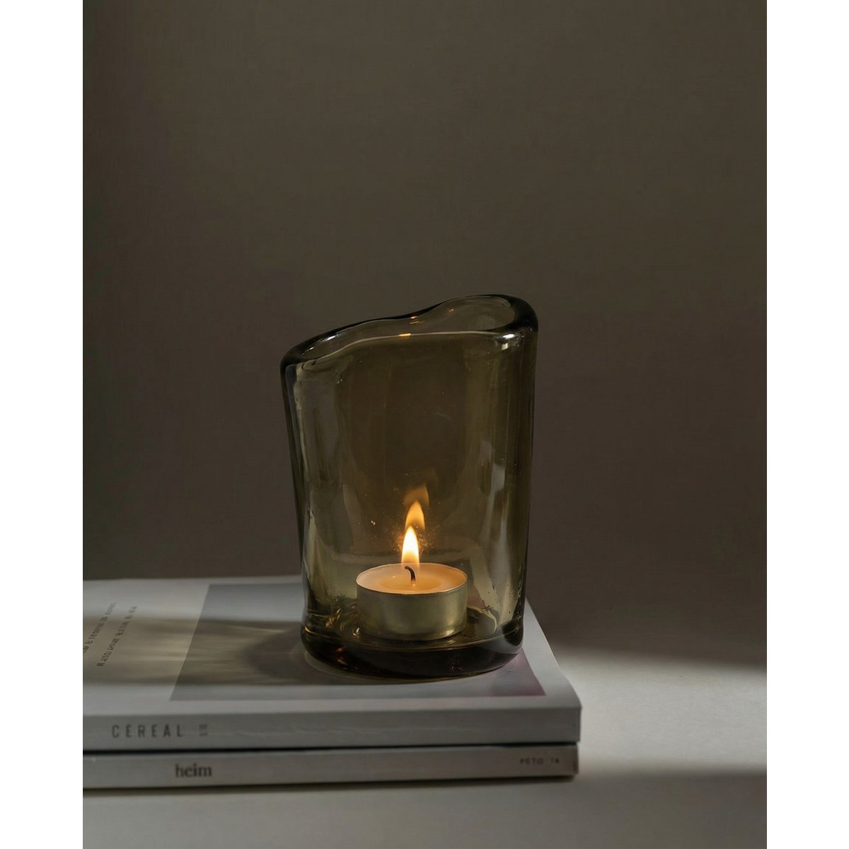 HANDGEFORMTER NOCTURNE KERZENHALTER