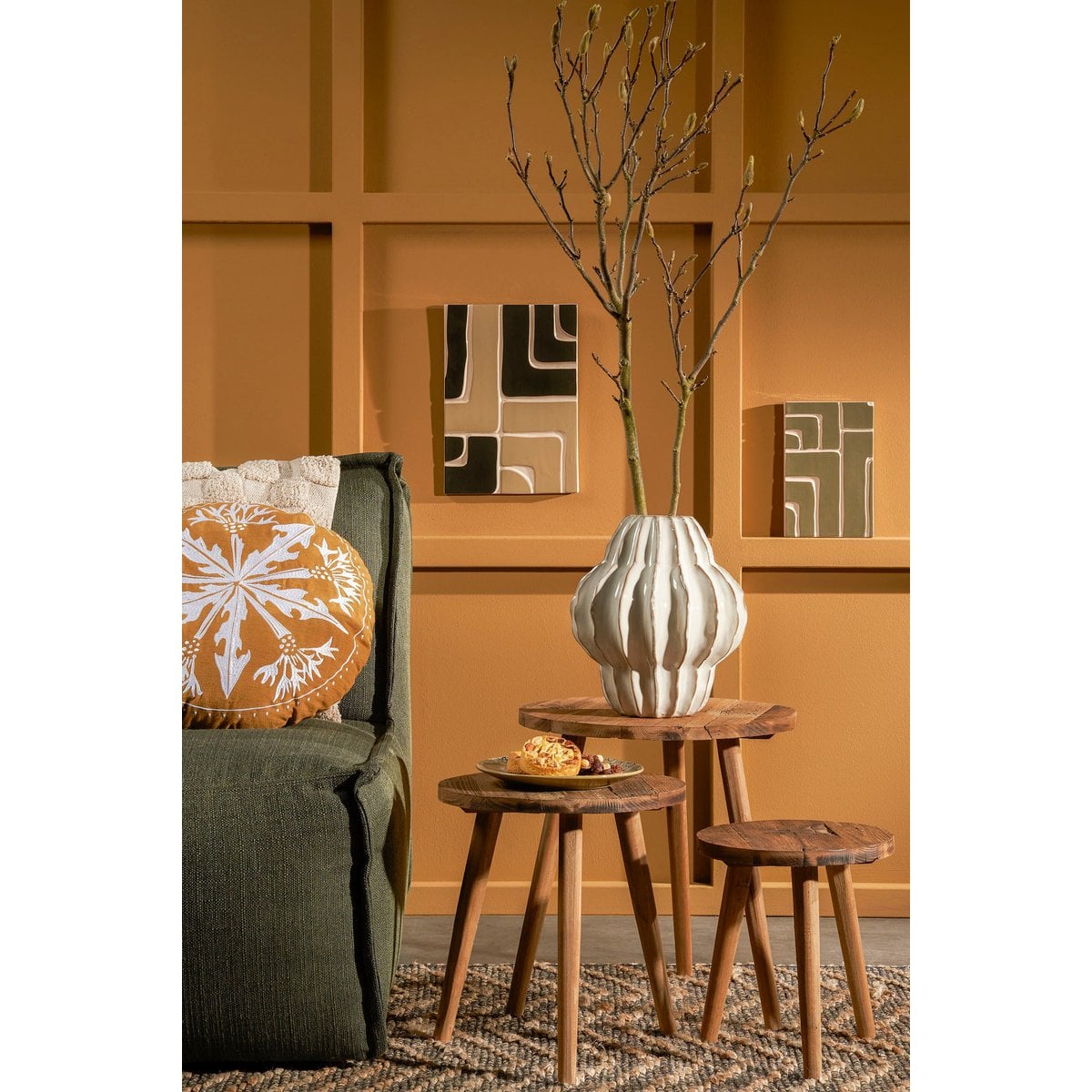 BOLD HOCKER AUS HOLZ