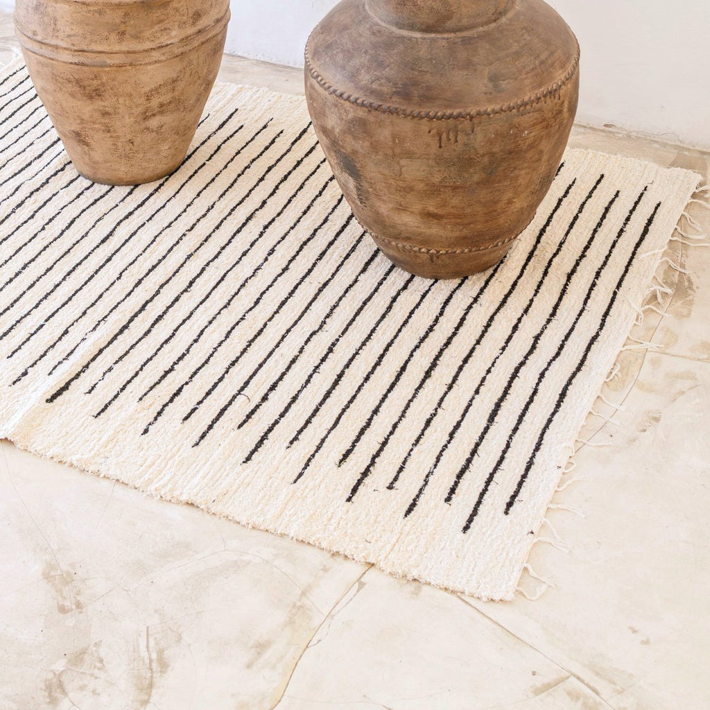 HANDGEWEBTER BAUMWOLLTEPPICH