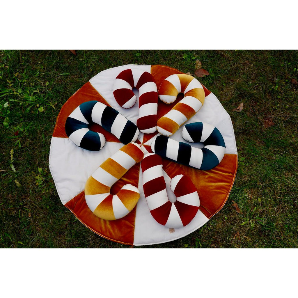 ZUCKERSTANGENKISSEN (GOLD/WEIẞ) - 45cm