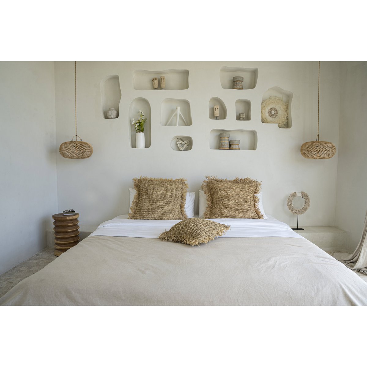 TERRAKOTTA KERZENHALTER MIT RATTANGITTER (BETON)