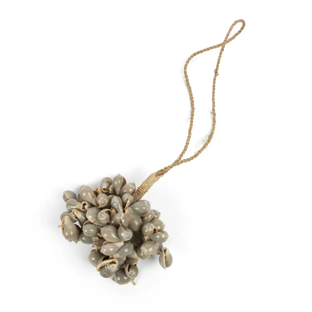 GRAUE MUSCHEL QUASTE