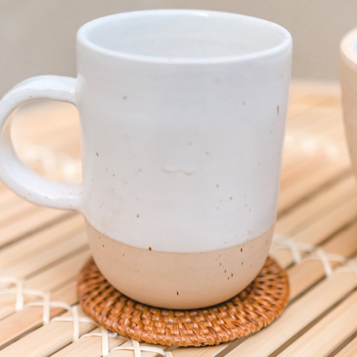 HANDGEFERTIGTE RATTAN UNTERSETZER