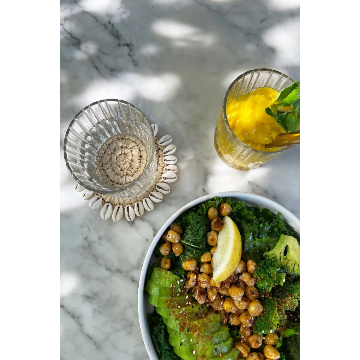 SEEGRAS UNTERSETZER MIT MUSCHELN (NATUR)