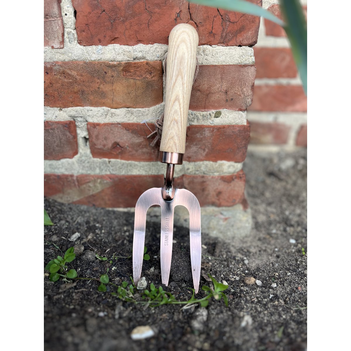 GARTENGABEL AUS KUPFER