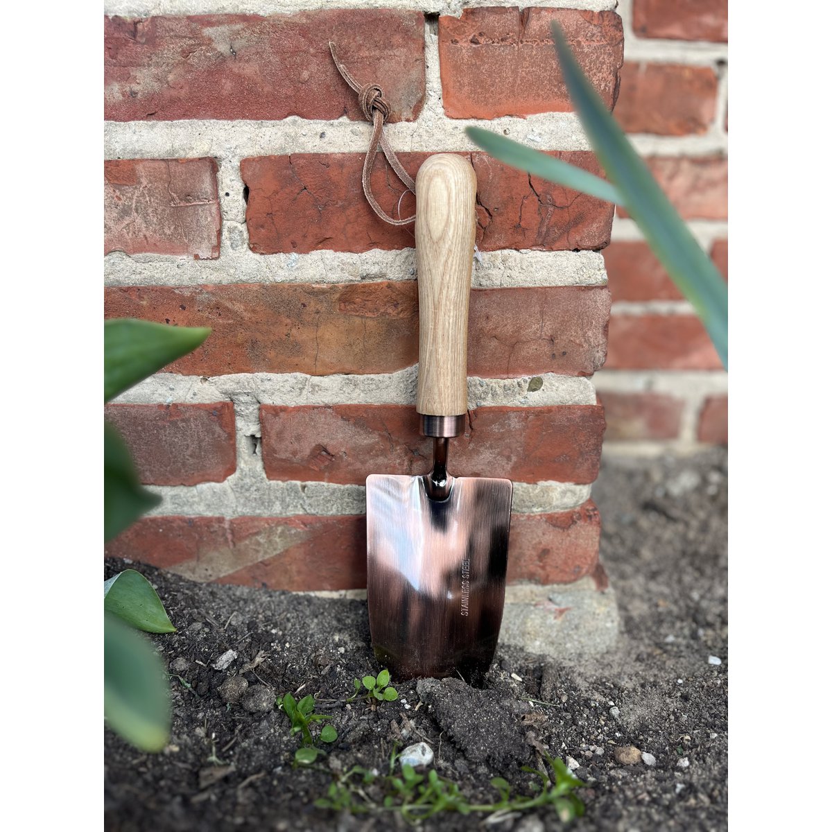 GARTENSCHAUFEL AUS KUPFER