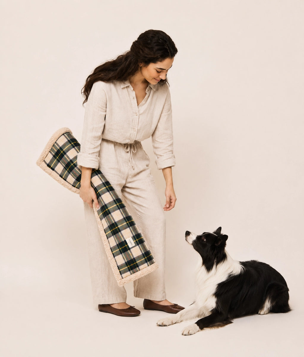 TOIA HUNDEDECKE MIT KAROMUSTER