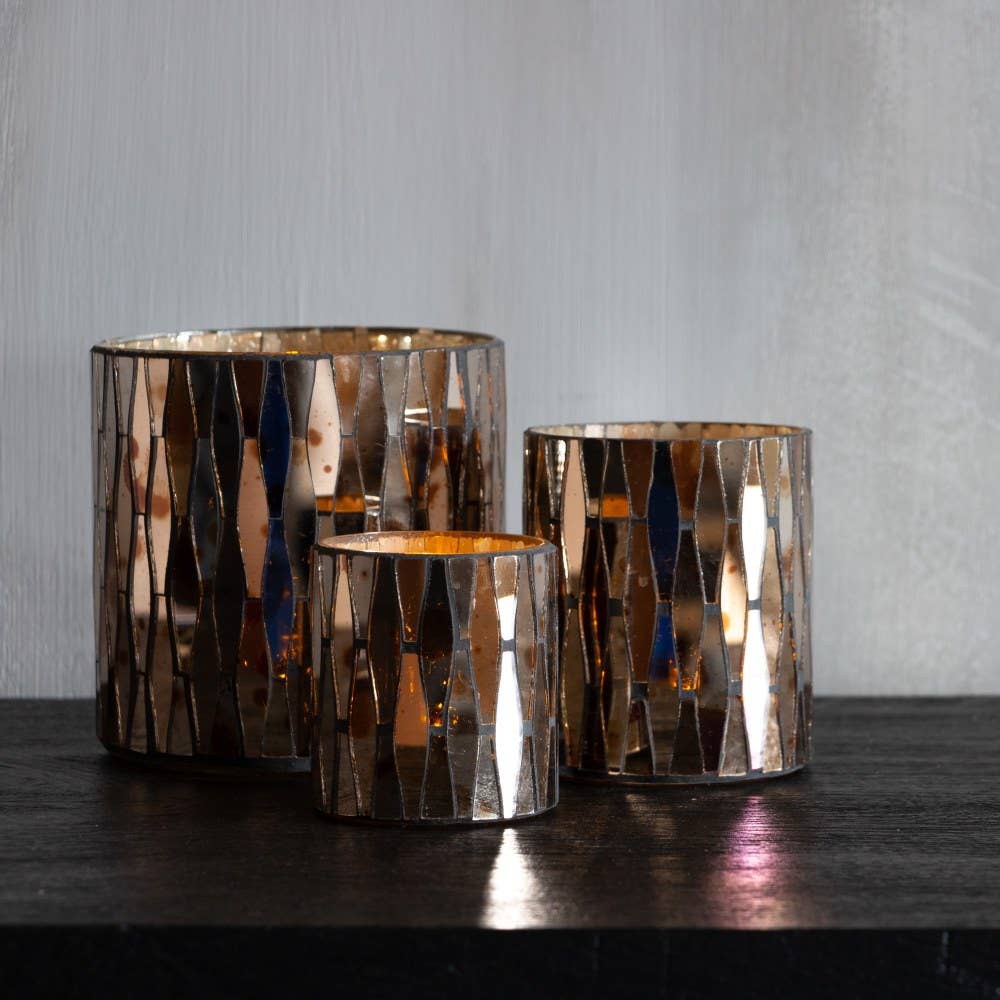 GOLDENER TEELICHTHALTER MIT RAUTENMUSTER - 13cm