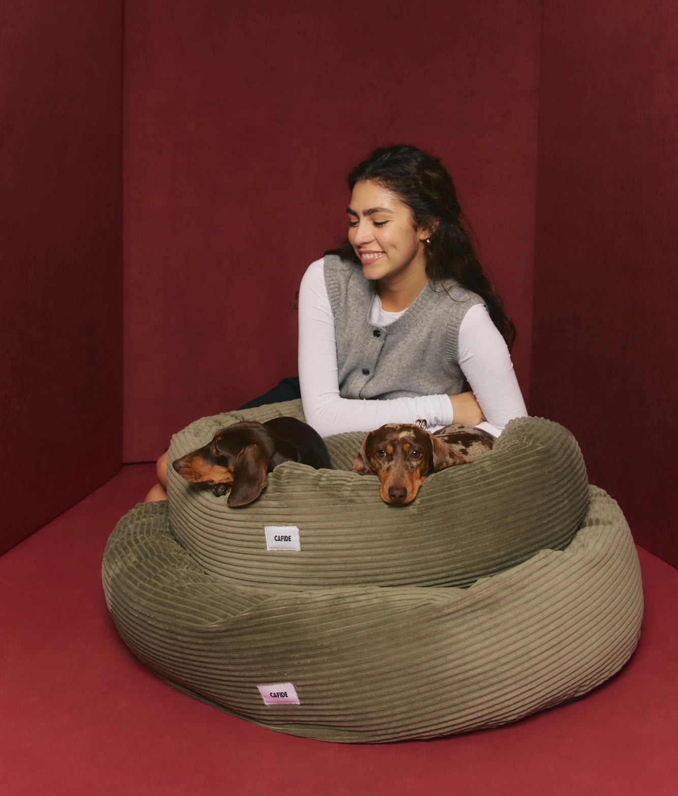 NUBA HUNDEBETT AUS CORD (GRÜN)