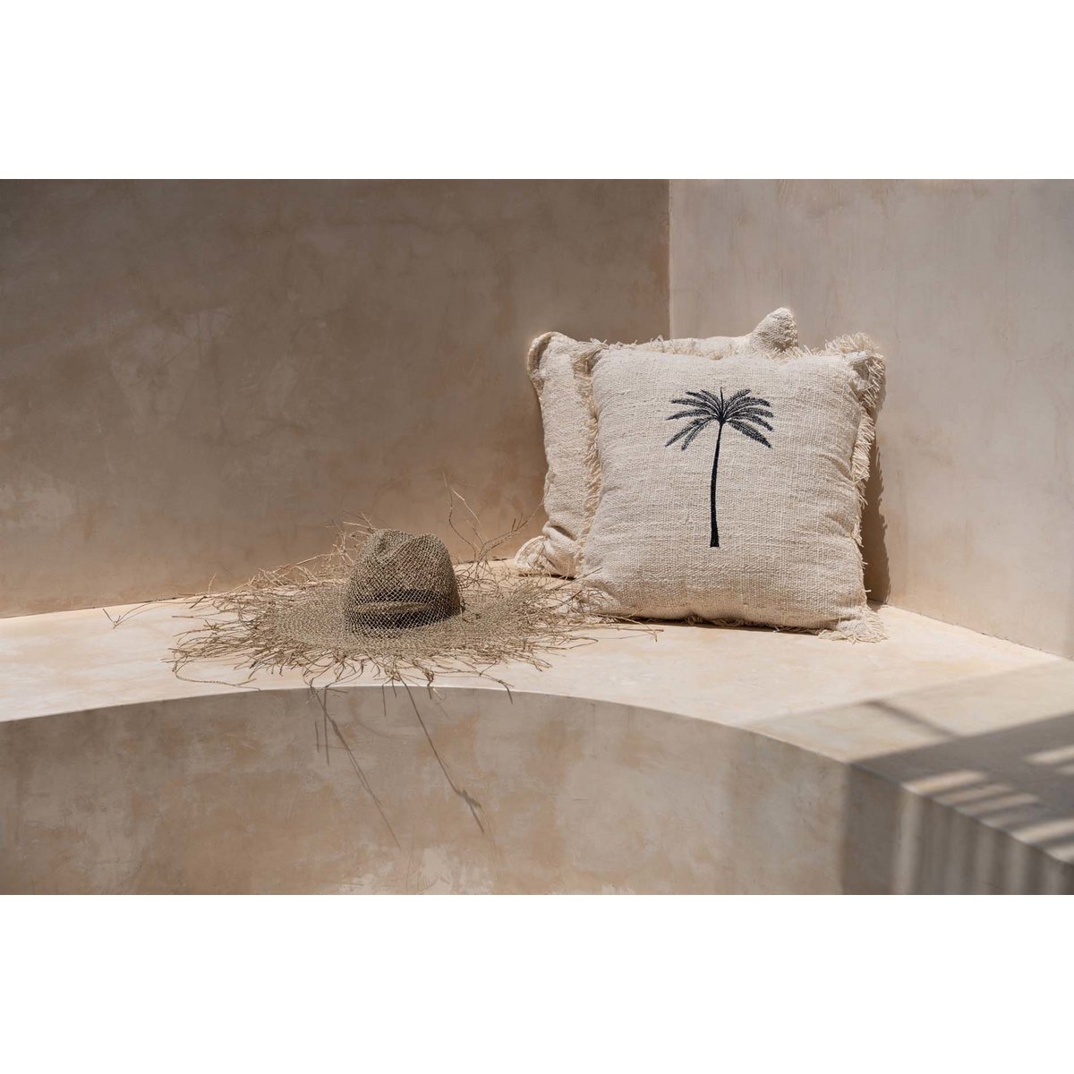 STRANDHUT AUS SEEGRAS