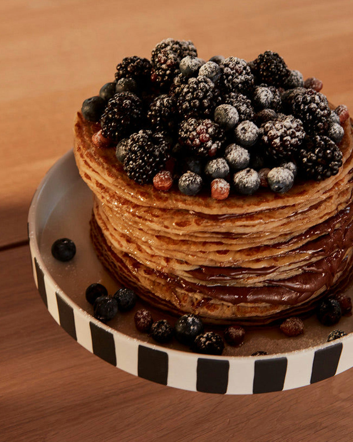 TOPPU SERVIERPLATTE (SCHWARZ/WEIß) - Ø20cm